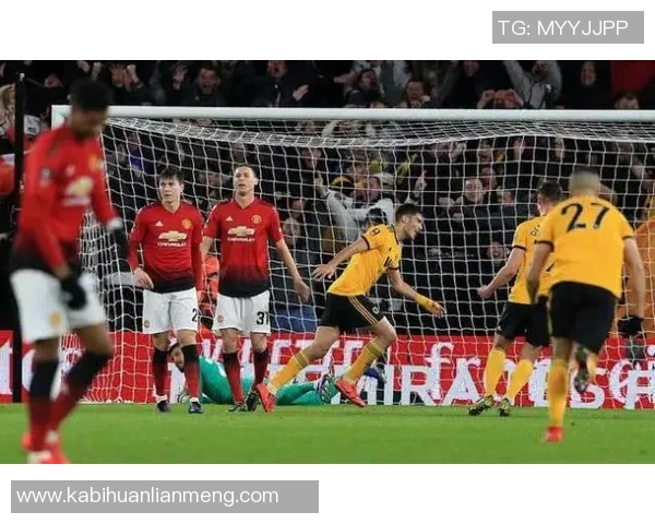 狼队与曼联英足总杯激战在即谁能晋级下一轮的较量引人关注